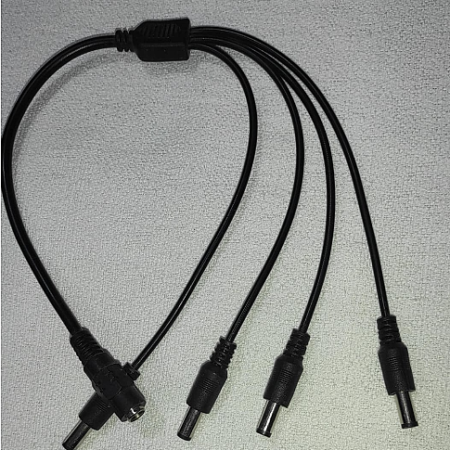 CABLE PULPO PARA DVR - 1 ENTRADA MINIPLUG HUECO Y 4 SALIDAS PLUG FUENTE