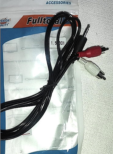 CABLE MINIPLUG 3.5MM A 2 RCA (AUDIO) DE 1,5MT DE 4,5X2,2MM FULLTOT BLISTER