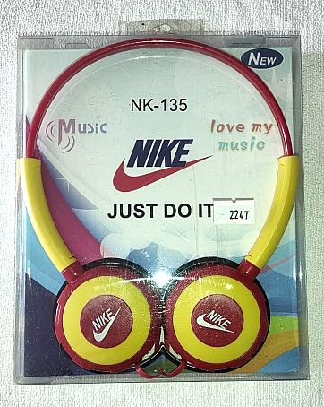 AURICULAR VINCHA ACOLCHADO EN CAJA - NIKE NK-135 CON MICRÓFONO , CABLE CINTA Y MUTE (ROJO-AMARILLO O NEGRO-VERDE SEGÚN STOCK)