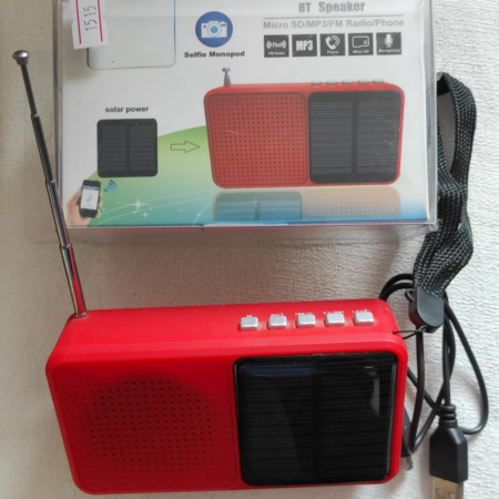 PARLANTE BT PORTATIL ch-101 KP-225BT CON PANEL SOLAR, LINTERNA LED ,BATERÍA RECARGABLE Y TAMBIÉN PILAS COMUNES