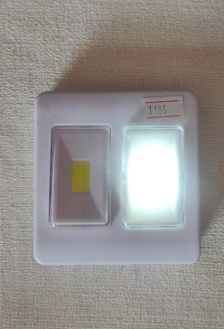 LUZ LED COB DOBLE TECLA 82X82MM USA 3 PILAS AAA - IDEAL PLACARD, BAJOMESADA, ENTRADAS ETC. - Imagen 2
