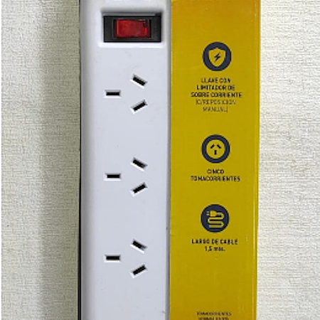 ZAPATILLA ELÉCTRICA 5 TOMAS CON LLAVE DE CORTE Y PATAS OBLICUAS TRV 220V/10A