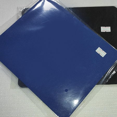 PAD DE MPOUSE LISO DE 3MM DE ESPESOR DE 22X18CM PARTE SUPERIOR DE TELA COLOR AZUL O NEGRO SEGÚN STOCK