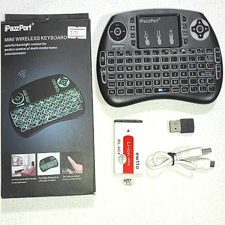 TECLADO CON PAD PARA SMART TV iPAZZpORT INALÁMBRICO - BATERÍA RECARGABLE Y TECLADO ILUMINADO RGB SELECCIONABLE